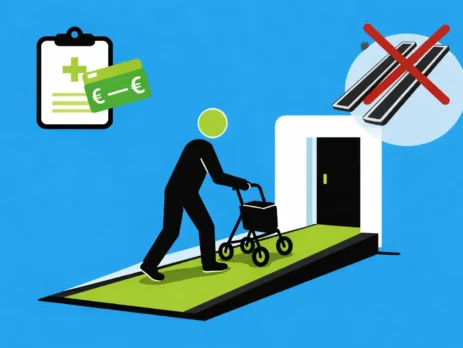 Rollator-Nutzer schiebt einen Rollator über eine durchgehende Rampe in einen Hauseingang; Symbolik zeigt Kostenübernahme durch die Krankenkasse und warnt vor ungeeigneten Schienenrampen.